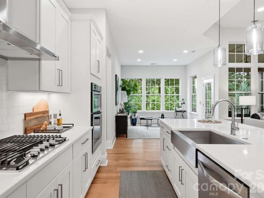 7717 Coalcliff Drive, Huntersville, NC 28078.  MLS# CAR4408239, YatesRealty ID 44254. Kitchen
