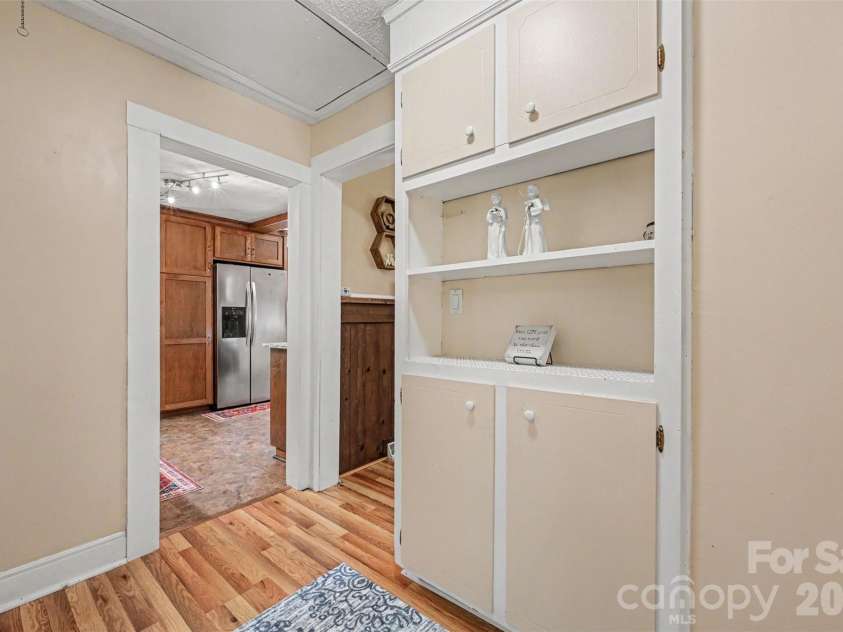 3748 Camp Stewart Road, Charlotte, NC 28215.  MLS# CAR4406800, YatesRealty ID 44255. 