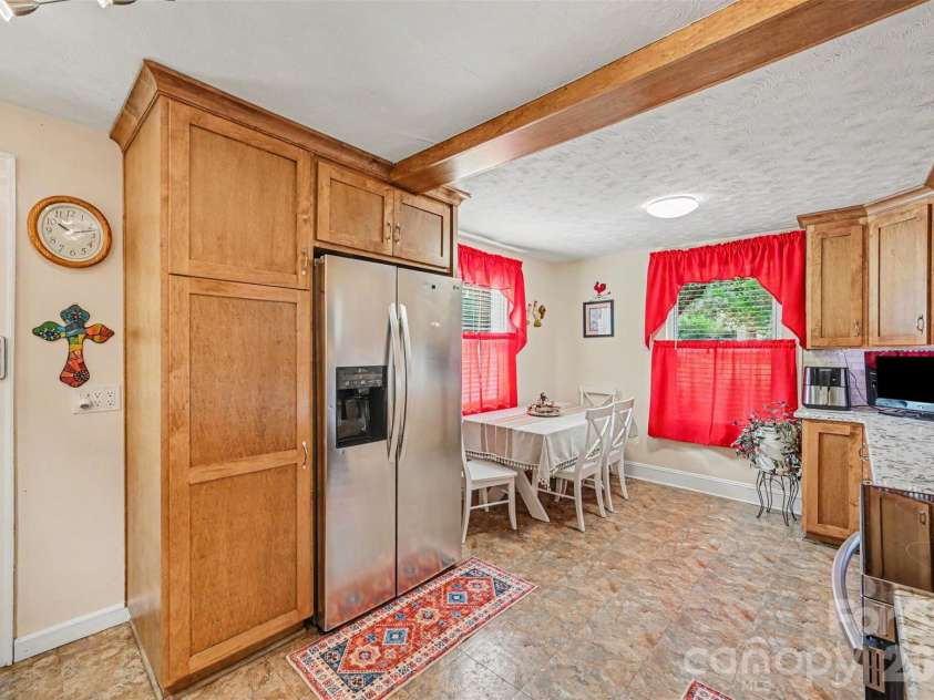 3748 Camp Stewart Road, Charlotte, NC 28215.  MLS# CAR4406800, YatesRealty ID 44255. 