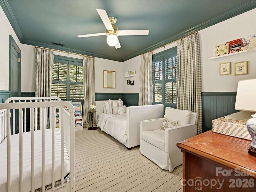 1642 Providence Road, Charlotte, NC 28207.  MLS# CAR4407918, YatesRealty ID 44256. Bedroom