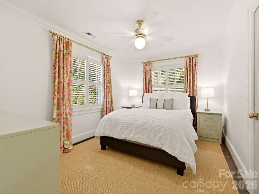 1642 Providence Road, Charlotte, NC 28207.  MLS# CAR4407918, YatesRealty ID 44256. Bedroom