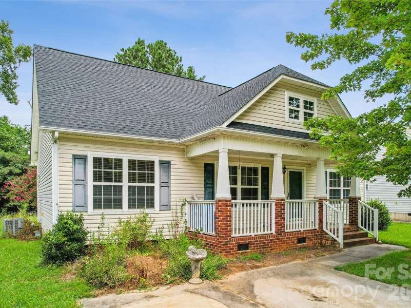 2030 Mallard Creek Drive, Rock Hill, SC 29732.  MLS# CAR4404799, YatesRealty ID 44258. 