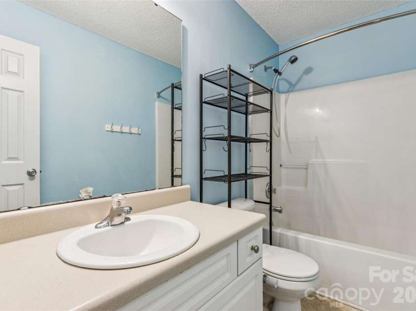 2030 Mallard Creek Drive, Rock Hill, SC 29732.  MLS# CAR4404799, YatesRealty ID 44258. Guest Bathroom