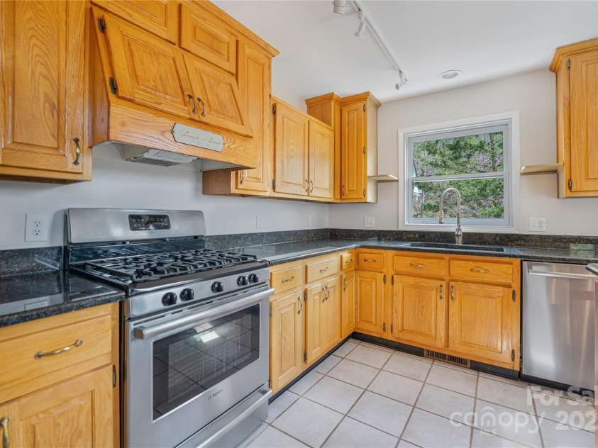 225 Seasons Drive, Clyde, NC 28721.  MLS# CAR4234231, YatesRealty ID 4426. 