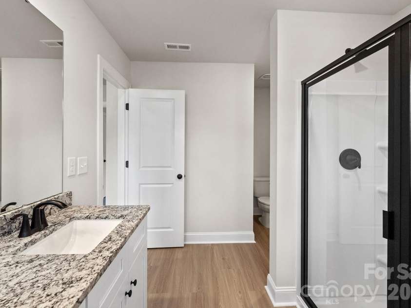 6730 Fairford Drive, Charlotte, NC 28215.  MLS# CAR4344839, YatesRealty ID 4426. 