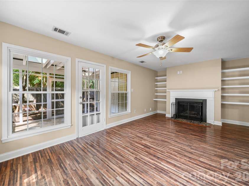1801 Pewsbury Road, Charlotte, NC 28210.  MLS# CAR4404085, YatesRealty ID 44261. 