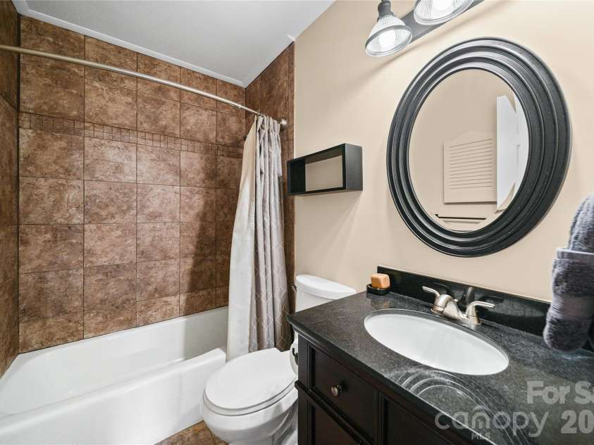 1801 Pewsbury Road, Charlotte, NC 28210.  MLS# CAR4404085, YatesRealty ID 44261. 