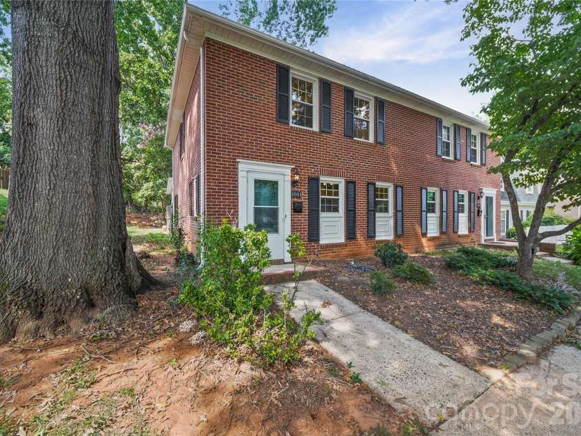 1801 Pewsbury Road, Charlotte, NC 28210.  MLS# CAR4404085, YatesRealty ID 44261. 