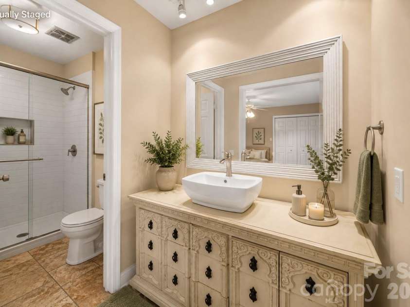 1801 Pewsbury Road, Charlotte, NC 28210.  MLS# CAR4404085, YatesRealty ID 44261. 