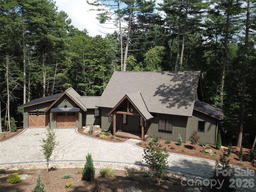 465 Mountain Brook Trail, Brevard, NC 28712.  MLS# CAR4401717, YatesRealty ID 44263. 