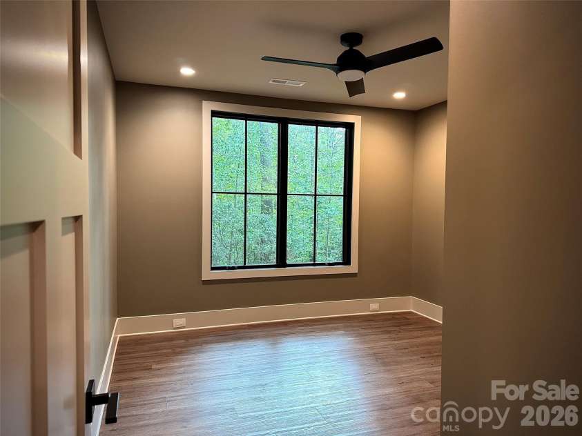 465 Mountain Brook Trail, Brevard, NC 28712.  MLS# CAR4401717, YatesRealty ID 44263. 