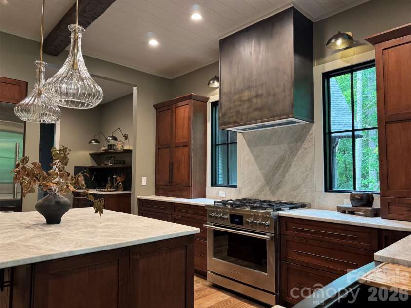 465 Mountain Brook Trail, Brevard, NC 28712.  MLS# CAR4401717, YatesRealty ID 44263. 