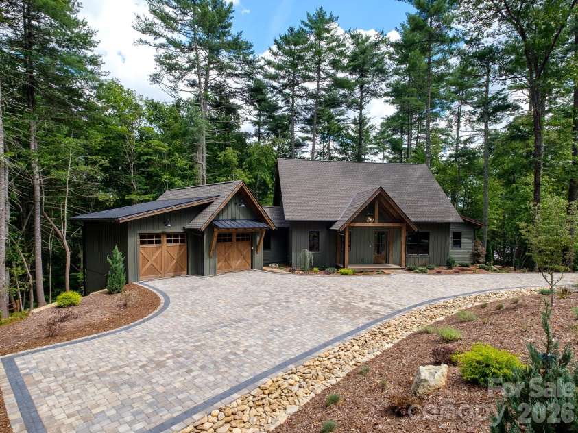 465 Mountain Brook Trail, Brevard, NC 28712.  MLS# CAR4401717, YatesRealty ID 44263. 