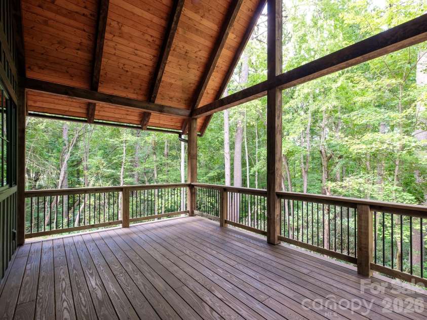 465 Mountain Brook Trail, Brevard, NC 28712.  MLS# CAR4401717, YatesRealty ID 44263. 