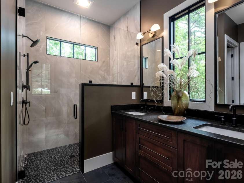465 Mountain Brook Trail, Brevard, NC 28712.  MLS# CAR4401717, YatesRealty ID 44263. 