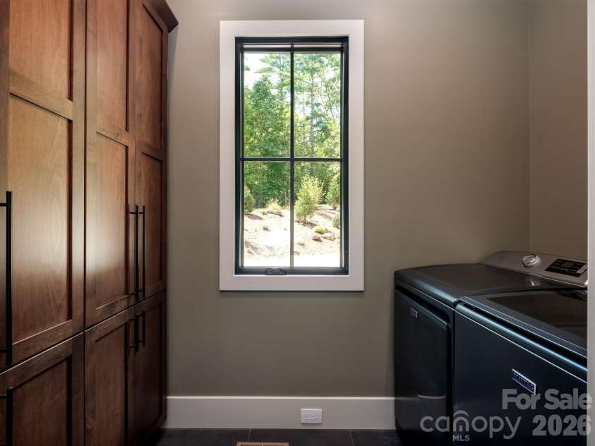 465 Mountain Brook Trail, Brevard, NC 28712.  MLS# CAR4401717, YatesRealty ID 44263. 
