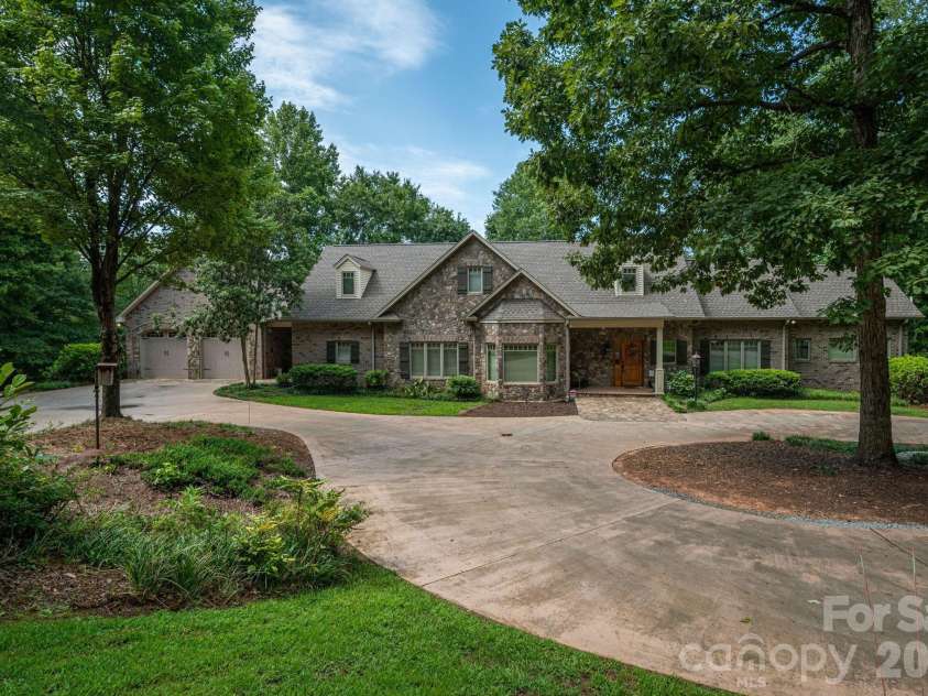 237 Conifer Way, Shelby, NC 28150.  MLS# CAR4401630, YatesRealty ID 44264. 