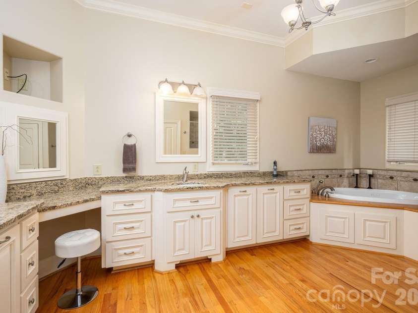 237 Conifer Way, Shelby, NC 28150.  MLS# CAR4401630, YatesRealty ID 44264. 