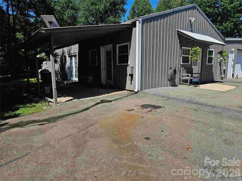 669 Old Lowgap Road, Mount Airy, NC 27030.  MLS# CAR4357343, YatesRealty ID 44266. 