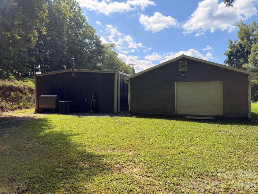669 Old Lowgap Road, Mount Airy, NC 27030.  MLS# CAR4357343, YatesRealty ID 44266. 