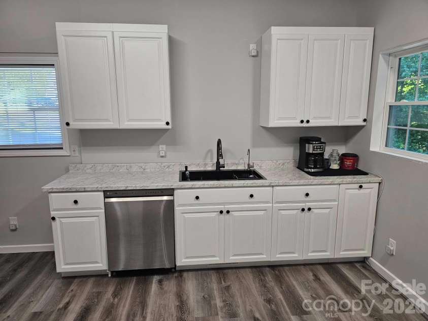669 Old Lowgap Road, Mount Airy, NC 27030.  MLS# CAR4357343, YatesRealty ID 44266. 