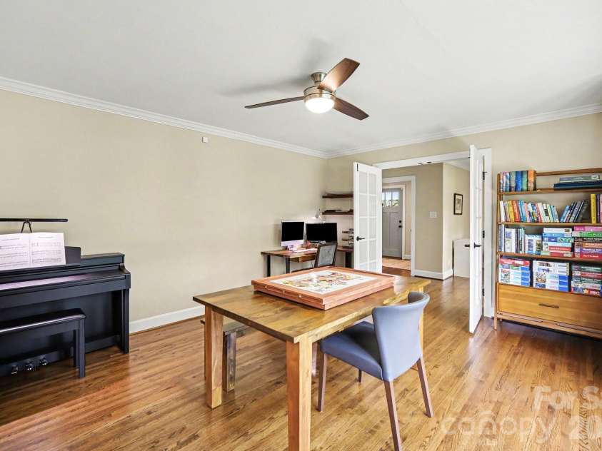 118 Lutomma Circle, Charlotte, NC 28270.  MLS# CAR4387328, YatesRealty ID 44267. 