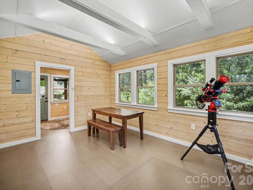 118 Lutomma Circle, Charlotte, NC 28270.  MLS# CAR4387328, YatesRealty ID 44267. Art studio