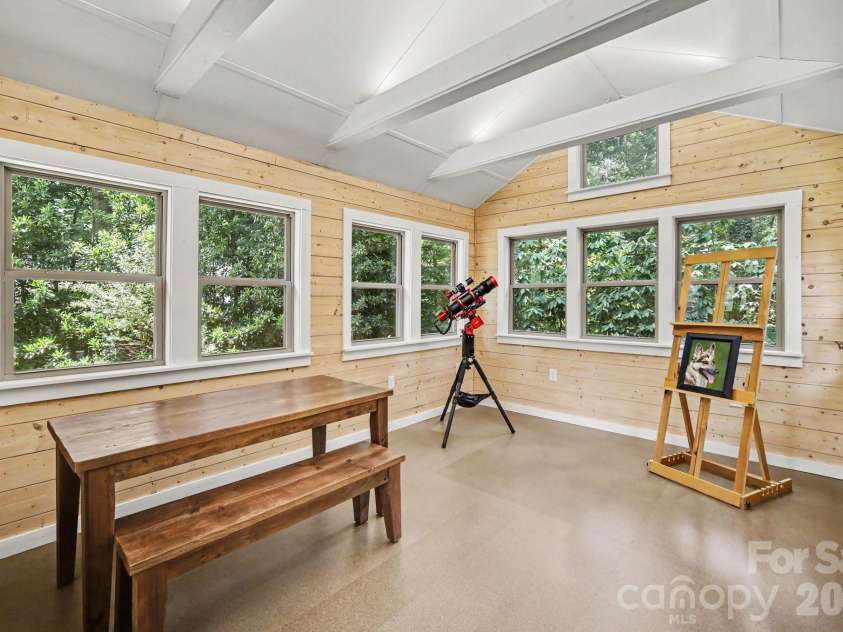 118 Lutomma Circle, Charlotte, NC 28270.  MLS# CAR4387328, YatesRealty ID 44267. Art studio