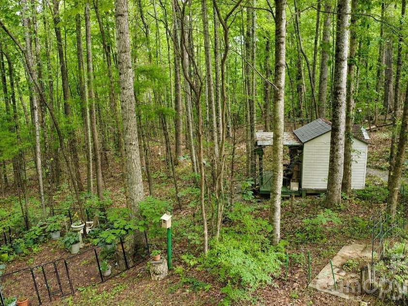 253 Royalwood Drive, Zirconia, NC 28790.  MLS# CAR4414672, YatesRealty ID 44269. 