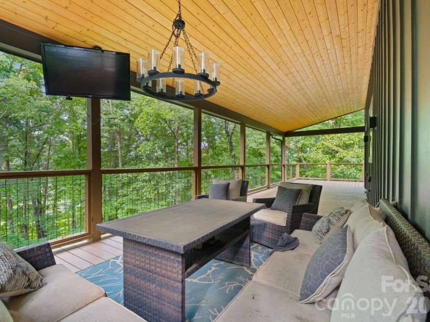 3135 Laurel Heights Drive, Morganton, NC 28655.  MLS# CAR4412108, YatesRealty ID 44270. 