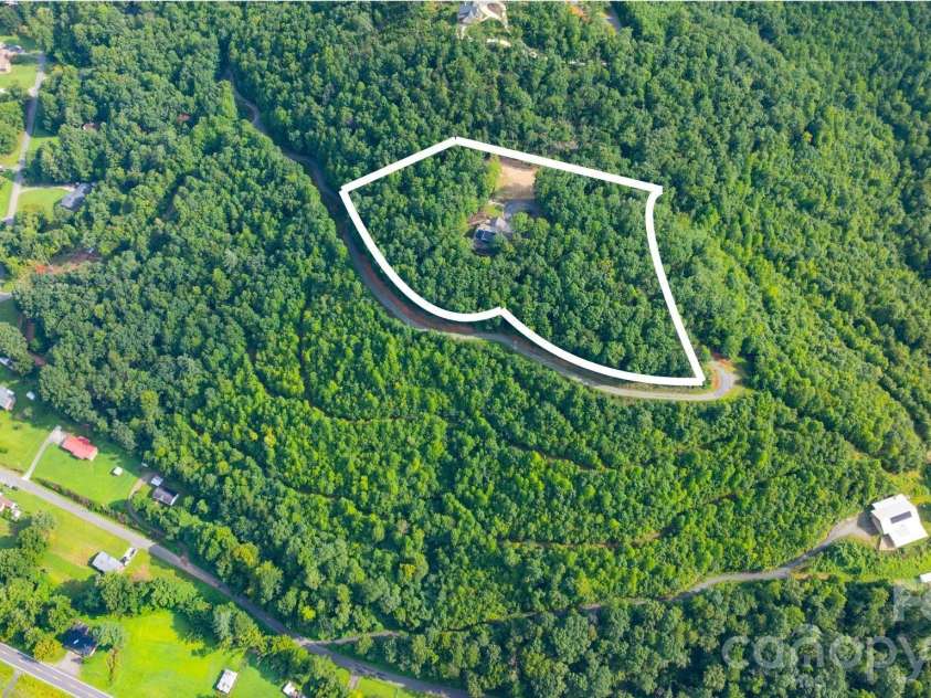 3135 Laurel Heights Drive, Morganton, NC 28655.  MLS# CAR4412108, YatesRealty ID 44270. 