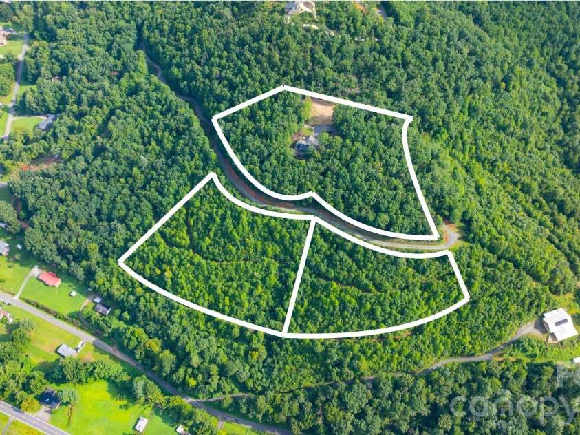 3135 Laurel Heights Drive, Morganton, NC 28655.  MLS# CAR4412108, YatesRealty ID 44270. 