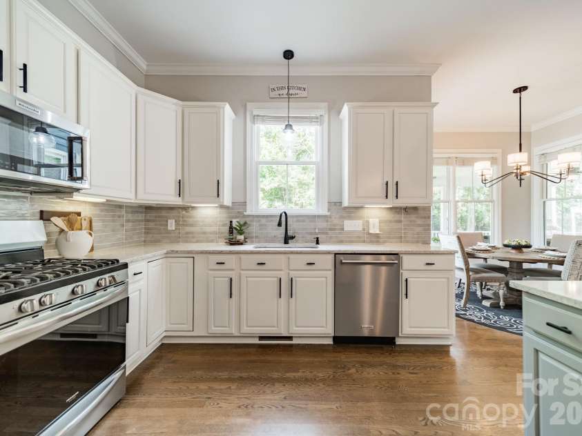 7124 Michael Scott Crossing, Fort Mill, SC 29708.  MLS# CAR4413230, YatesRealty ID 44271. 
