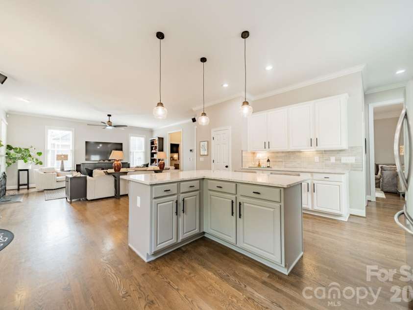 7124 Michael Scott Crossing, Fort Mill, SC 29708.  MLS# CAR4413230, YatesRealty ID 44271. 