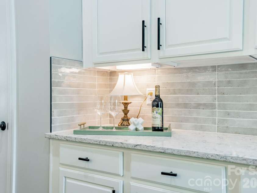7124 Michael Scott Crossing, Fort Mill, SC 29708.  MLS# CAR4413230, YatesRealty ID 44271. 