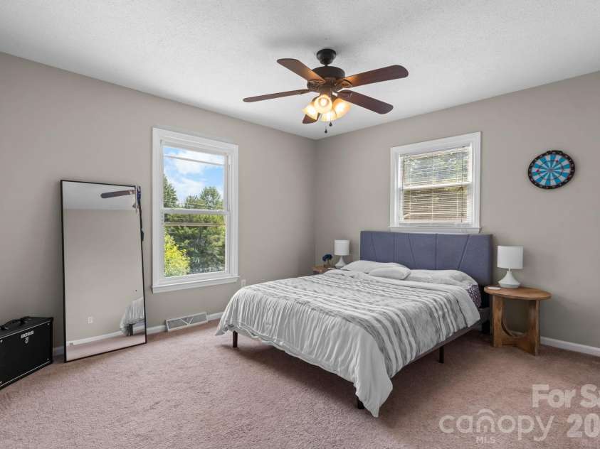1197 Zion Church Road, Hickory, NC 28602.  MLS# CAR4414366, YatesRealty ID 44272. 