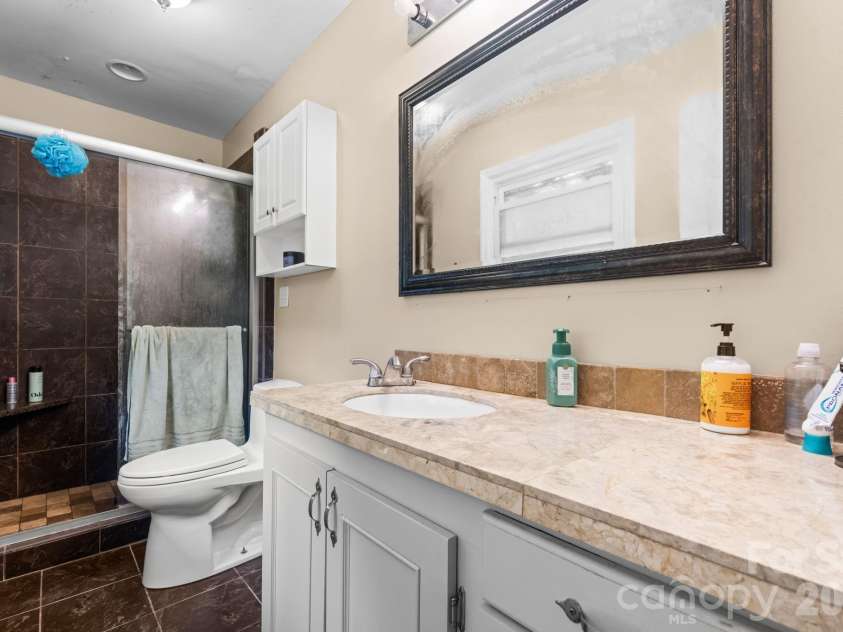 1197 Zion Church Road, Hickory, NC 28602.  MLS# CAR4414366, YatesRealty ID 44272. 