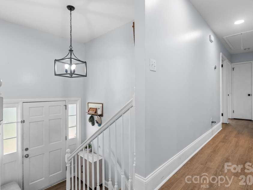 1197 Zion Church Road, Hickory, NC 28602.  MLS# CAR4414366, YatesRealty ID 44272. 