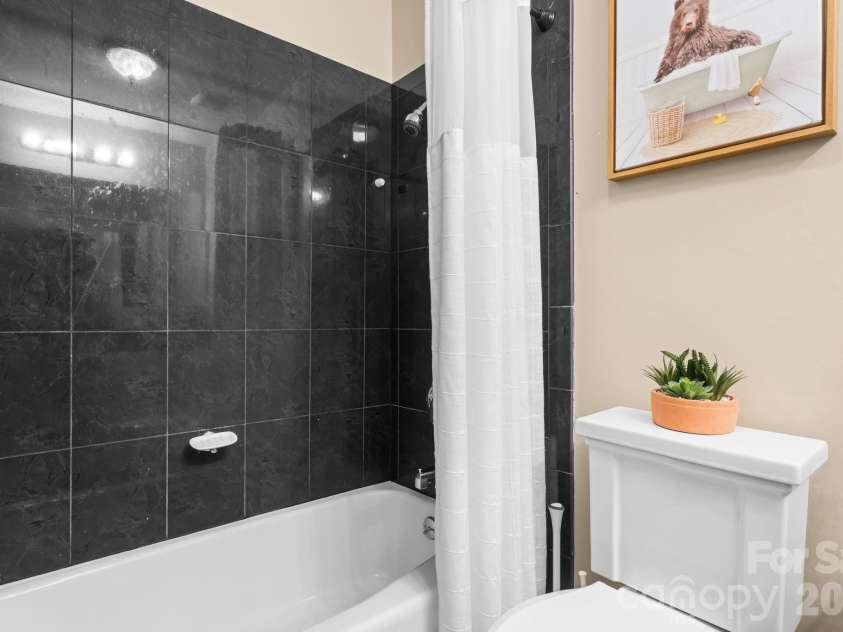 1197 Zion Church Road, Hickory, NC 28602.  MLS# CAR4414366, YatesRealty ID 44272. 