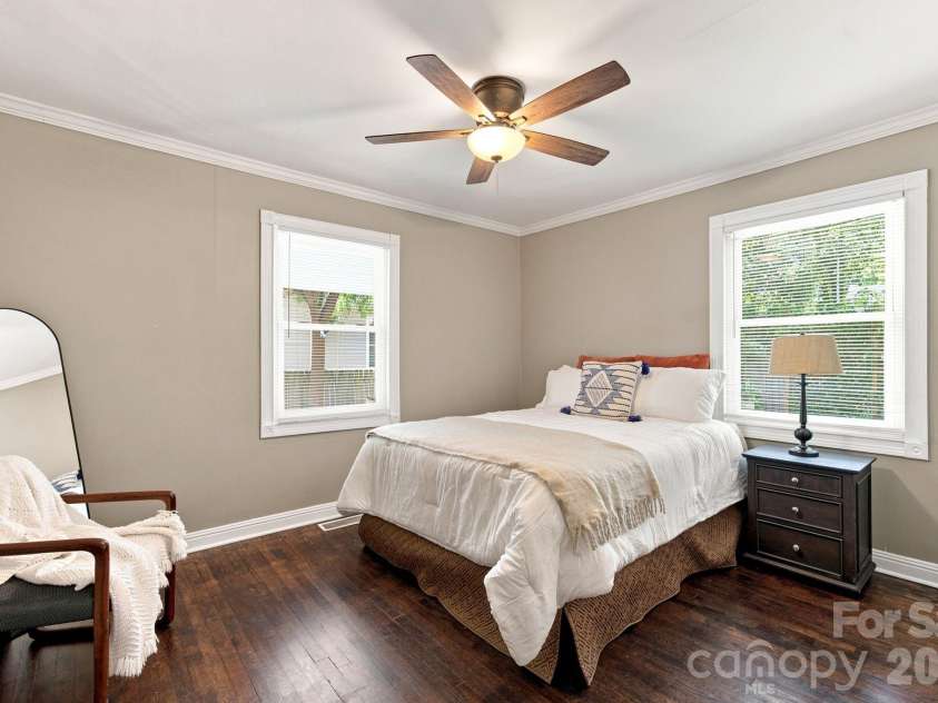 2438 Remount Road, Charlotte, NC 28208.  MLS# CAR4413052, YatesRealty ID 44273. 