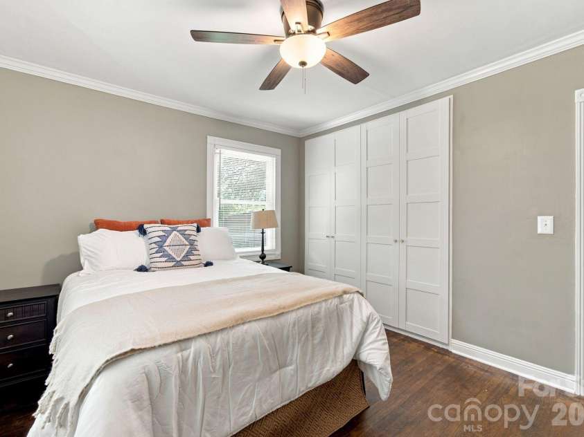 2438 Remount Road, Charlotte, NC 28208.  MLS# CAR4413052, YatesRealty ID 44273. 