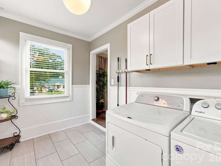 2438 Remount Road, Charlotte, NC 28208.  MLS# CAR4413052, YatesRealty ID 44273. 