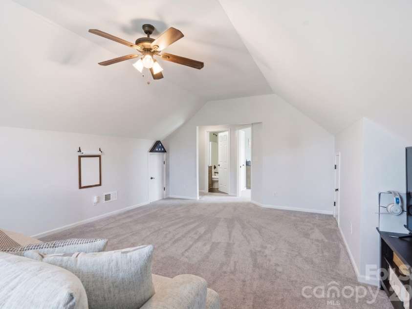 4851 Summerside Drive, Clover, SC 29710.  MLS# CAR4412393, YatesRealty ID 44274. 