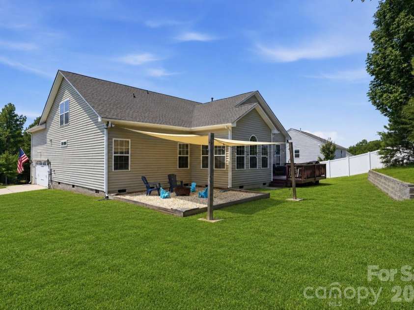 4851 Summerside Drive, Clover, SC 29710.  MLS# CAR4412393, YatesRealty ID 44274. 