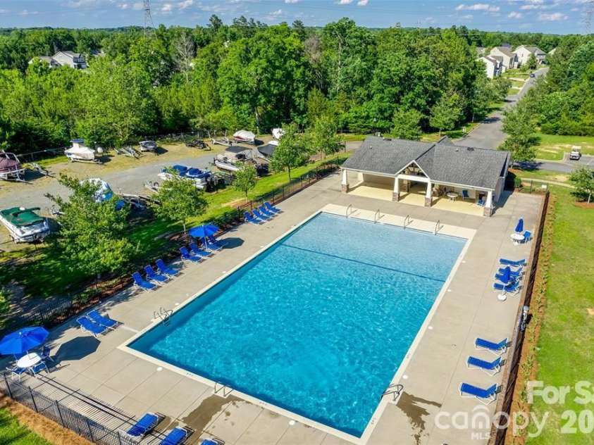 4851 Summerside Drive, Clover, SC 29710.  MLS# CAR4412393, YatesRealty ID 44274. Community Pool
