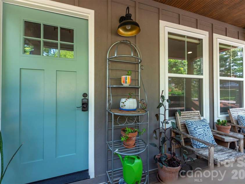 191 Chatham Road, Asheville, NC 28804.  MLS# CAR4413770, YatesRealty ID 44276. 