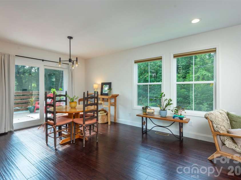 191 Chatham Road, Asheville, NC 28804.  MLS# CAR4413770, YatesRealty ID 44276. 