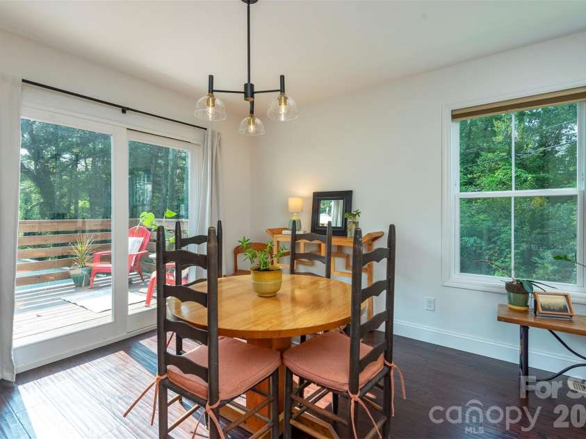 191 Chatham Road, Asheville, NC 28804.  MLS# CAR4413770, YatesRealty ID 44276. 