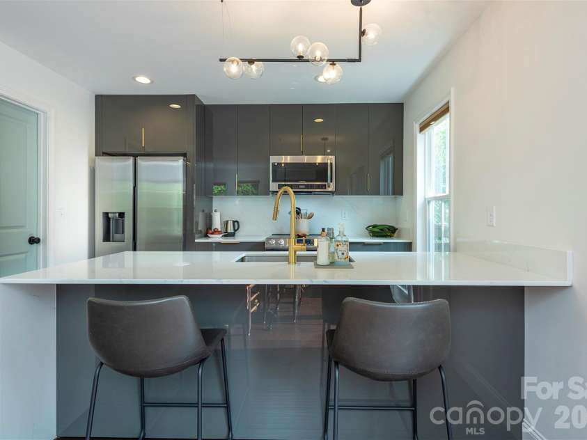 191 Chatham Road, Asheville, NC 28804.  MLS# CAR4413770, YatesRealty ID 44276. 