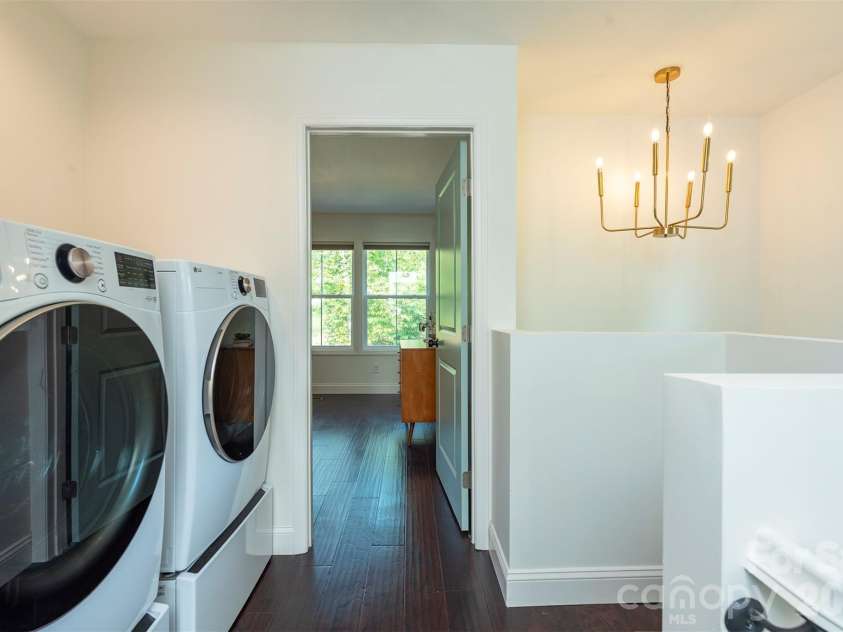191 Chatham Road, Asheville, NC 28804.  MLS# CAR4413770, YatesRealty ID 44276. 